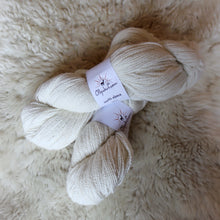 Translation missing: lv.sections.featured_product.gallery_thumbnail_alt