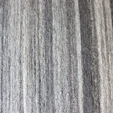 Translation missing: lv.sections.featured_product.gallery_thumbnail_alt