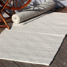 Translation missing: lv.sections.featured_product.gallery_thumbnail_alt