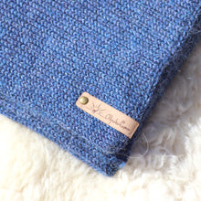 Translation missing: lv.sections.featured_product.gallery_thumbnail_alt