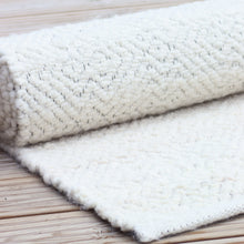 Translation missing: lv.sections.featured_product.gallery_thumbnail_alt