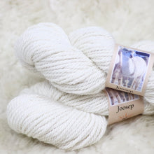 Translation missing: lv.sections.featured_product.gallery_thumbnail_alt