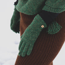 Translation missing: lv.sections.featured_product.gallery_thumbnail_alt