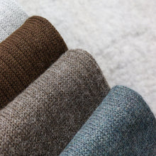 Translation missing: lv.sections.featured_product.gallery_thumbnail_alt