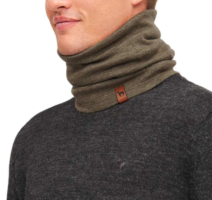 Sporty infinity scarf